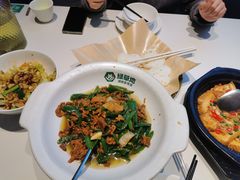 -绿草地·湘菜(梅溪湖步步高店)