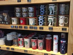 零售区-星巴克(温州万象城商业街店)