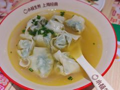 鸡汤荠菜大馄饨-小杨生煎(浦江欢乐颂店)