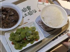 -老乡鸡(上海品尊国际中心店)