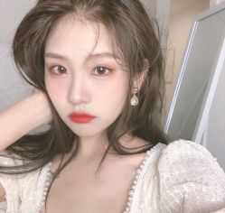 -INSTYLE造型·明星店
