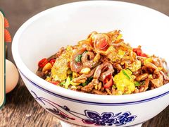 -园中园美食城