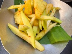 酸嘢青芒果-Ameigo梅果·云贵川bistro(长宁来福士店)