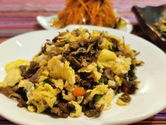 -香巴拉云南餐厅(华莱坞店)