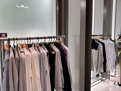 -广州周大福金融中心