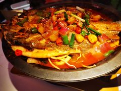 -鸣记脆皮烤鱼(三八广场店)