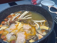 -菌自在·云南野生菌火锅(长安万达店)