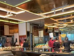 -大中华希尔顿酒店-念自助餐·嗨啤·小龙虾