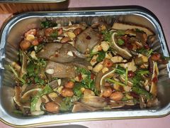 -费大厨辣椒炒肉(万家丽一店)