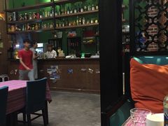 -香巴拉云南餐厅(华莱坞店)