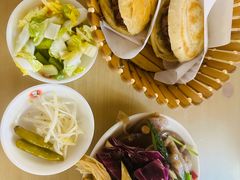 -闫家驴肉老店(华电一校店)