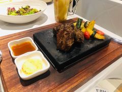 -Erman岩烧牛排(虹桥南丰城店)