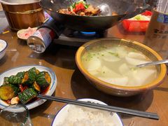 -富正毅三下锅·湘西韵味(天门山索道店)