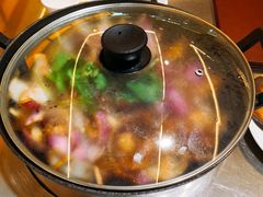 -胡须佬鸡煲四季火锅店(石厦西村直营店)