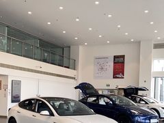 -TESLA 特斯拉(北京南四环中路特斯拉中心)