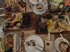 -Mark&Mars Restaurant