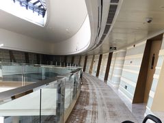 -上海滴水湖皇冠假日酒店