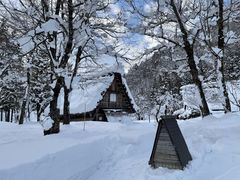 -白川乡与五箇山的合掌构造村落