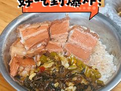 -梁阿婆廿年老牌扣肉糯米饭
