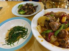 新疆大盘鸡-新疆巴州金丝特餐厅(大钟寺店)