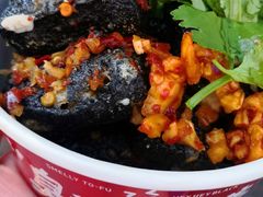 黑色经典臭豆腐-黑色经典臭豆腐·湖南特产(坡子街店)