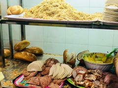 -Bánh Mì Huynh Hoa