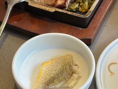 原汁原味焗黄花鱼-八月小厨· 湛江风味粤菜