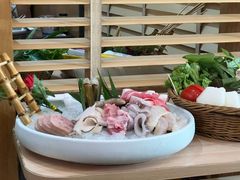 -樾餐厅泰式海鲜火锅(民歌湖店)