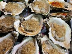 -蚝哥花姐湛江烤生蚝(美丽湾市场店)