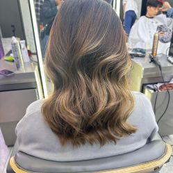 -藤野造型烫发染发