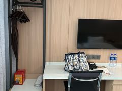 -南方毅源大酒店(广州番禺长隆南村万博地铁站店)