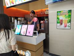 -CoCo都可(八达商城店)