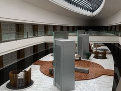 -上海滴水湖皇冠假日酒店
