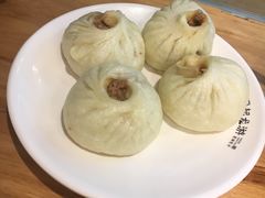 -凤起龙游老面包子(凯德晶品店)