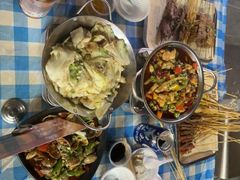 -老街烧烤大排档·地道湖北菜·龙虾馆(汉口火车站店)