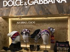 -文艺复兴百货(米兰大教堂广场店)