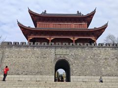 -巴陵广场