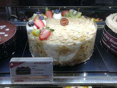 -85度C(生甜甜圈研究工坊·上海松江人民北路店)