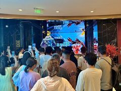 -雍容荟帝王蟹活龙虾展台自助(IFS黑金店)