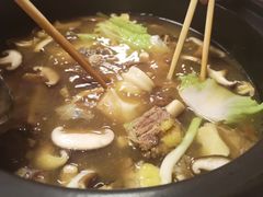 -乳仔牛牦牛汤锅 烤羊排(松潘古城店)
