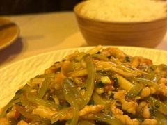 鱼香肉丝-龙门阵茶屋川菜馆(武康路店)