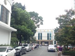 -南京双门楼宾馆(盐仓桥地铁站阅江楼店)