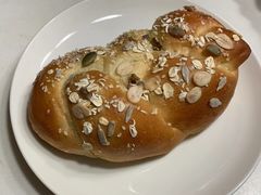 栗子面包-西点坊(浦东香格里拉店)