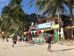 -Jonah's Fruit Shake & Snack Bar