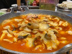 -老滇山寨•云南特色菜•地方菜•民族风情歌舞表演(金碧店)