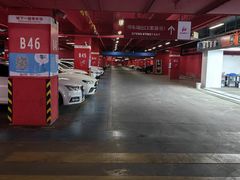 -欧尚超市苏州店停车场(金鸡湖路店)