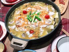 -山城外·非遗酸菜鱼(蜀都万达店)
