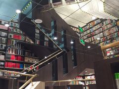 -钟书阁(群光广场店)