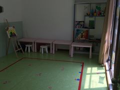 -四叶草托育园(张江园店)