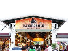 -席娜卡琳火车铁道夜市